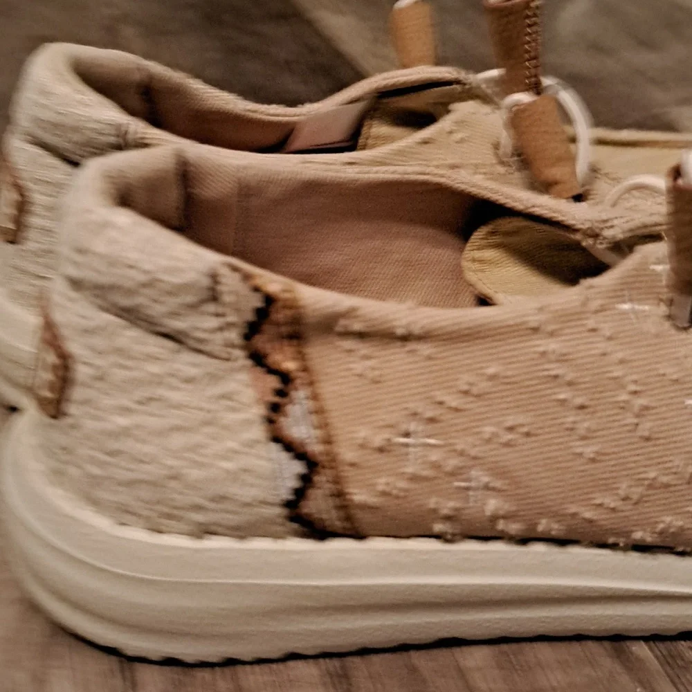 Hey Dude Shoes In Excellent Condition